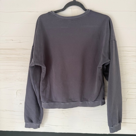 Princess Polly Aspen Colorado Graphic Sweatshirt | Blue-Grey | Size 2 - Picture 6 of 6